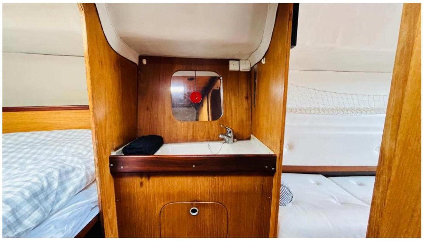 Barcelona Hotel Sailboat Eksteriør billede